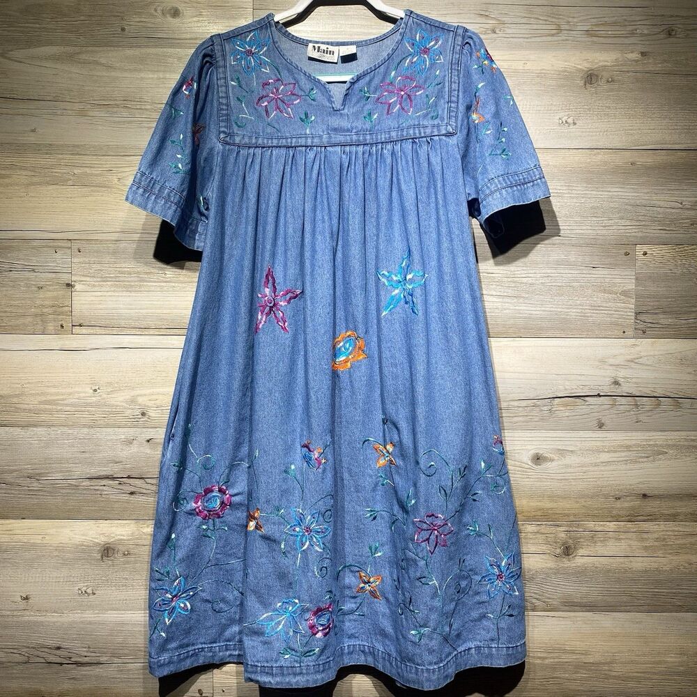 Vintage Denim Patio Dress Size Small Blue Floral Embroidery Pockets House Mumu